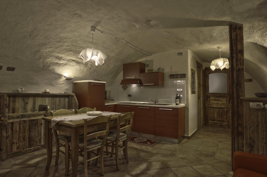 Maison Peroulaz Charvensod Zimmer foto