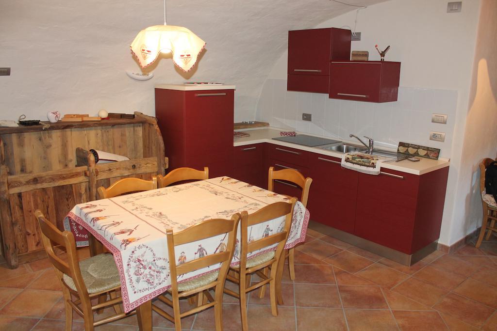 Maison Peroulaz Charvensod Zimmer foto